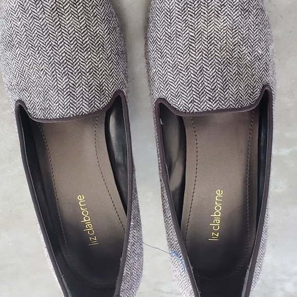 Shoes - Picture 1 of 2